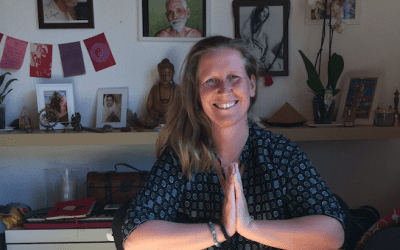 MALASANA – Die Gebetshaltung oder Göttinnenposition